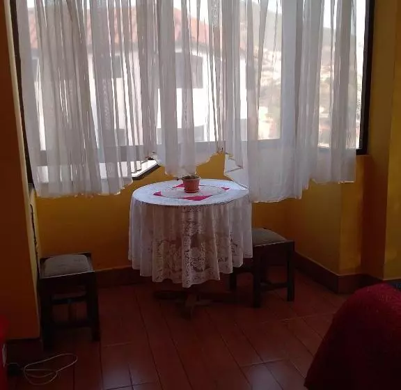پانسیون Hostal S.pacha