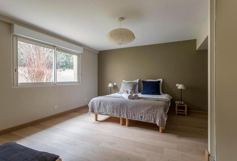 Пансион Villa Marcelline   Lyon