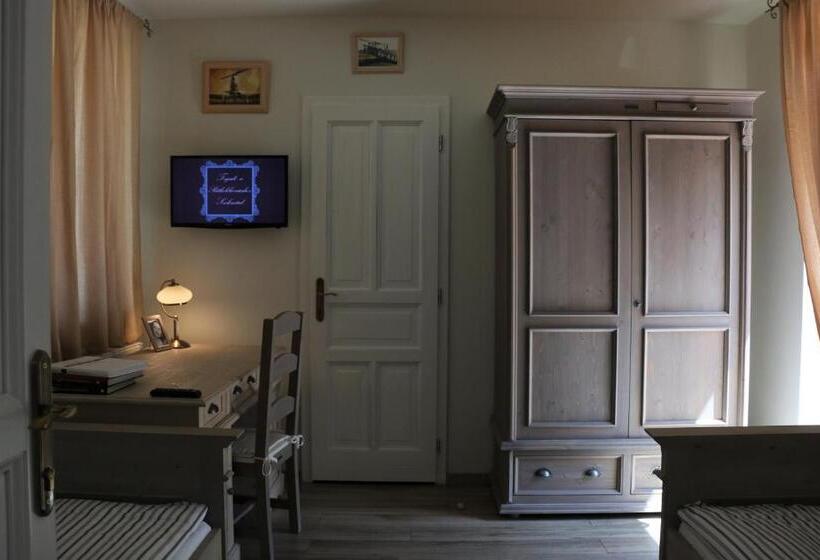 Bed and Breakfast Fogadó A Patkolókovácshoz Vendégház Szekszárd