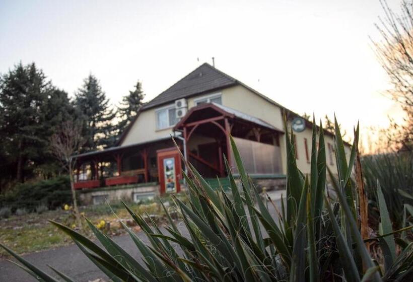 Bed and Breakfast Fortuna Panzio