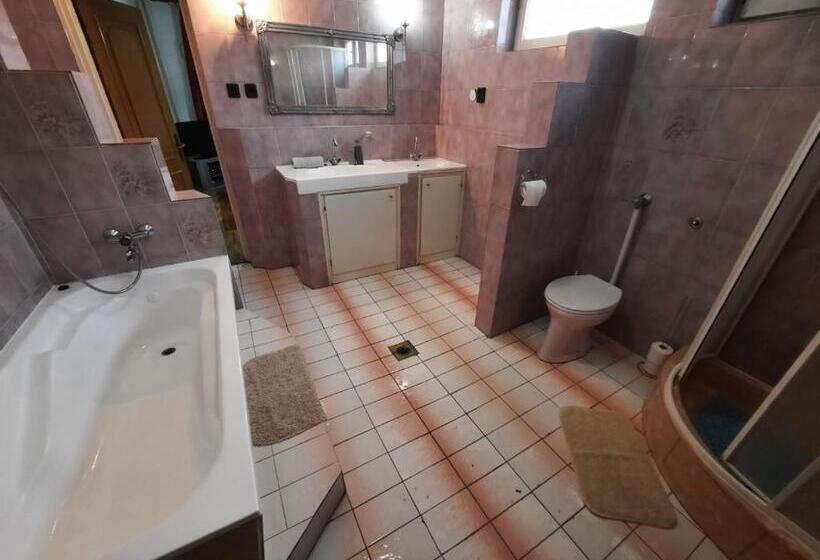 ベッドアンドブレックファースト Laci Magánszálláshely