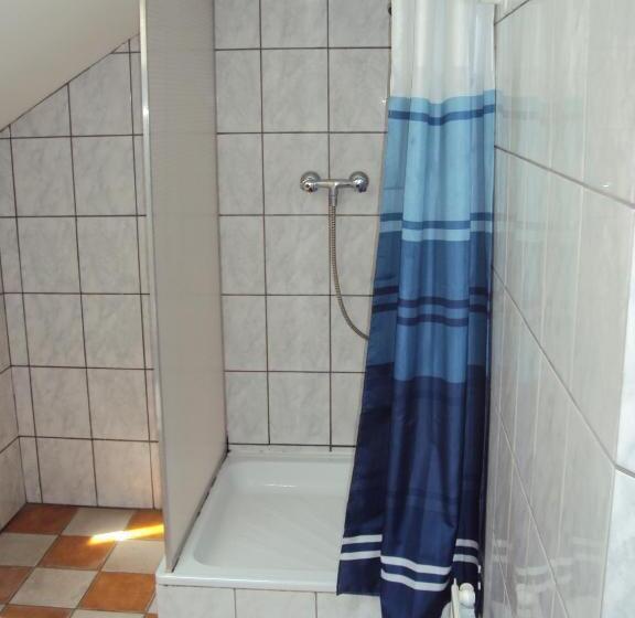 ベッドアンドブレックファースト Lila Akác Vendégház Esztergom