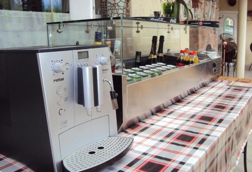 ベッドアンドブレックファースト Lila Akác Vendégház Esztergom