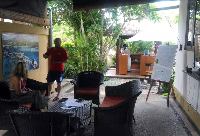 Aamiaismajoitus (B&B) Ocean Villa Dive Resort   Tulamben