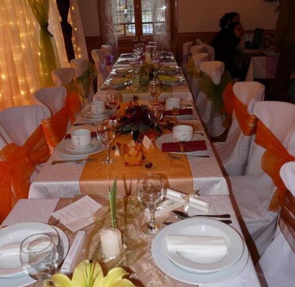 住宿加早餐 Rácz Fogadó