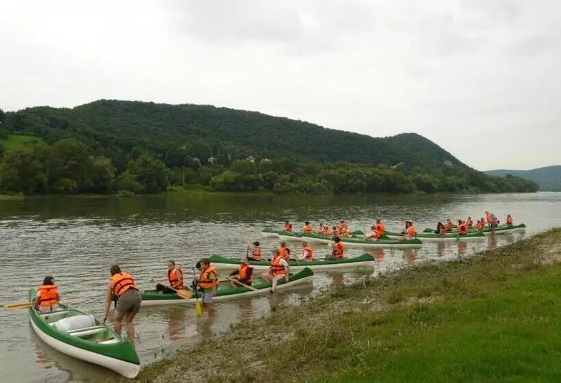 Aamiaismajoitus (B&B) Rácz Fogadó