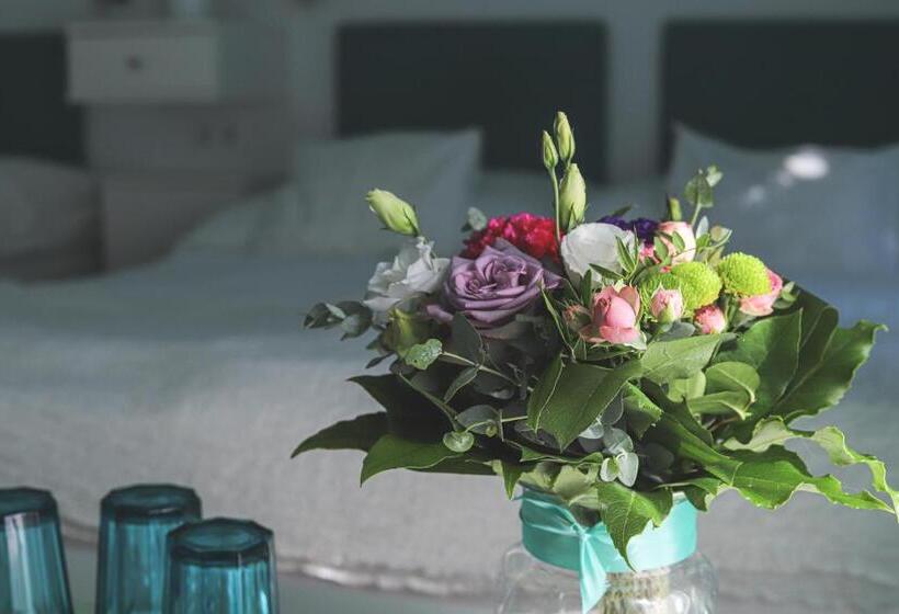 مبيت وإفطار Szivárvány Panzió