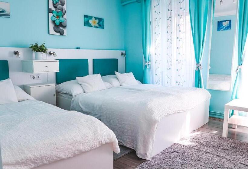 مبيت وإفطار Szivárvány Panzió