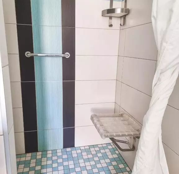 تختخواب و صبحانه Szivárvány Panzió