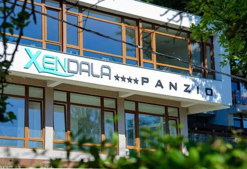 ベッドアンドブレックファースト Xendala Panzió