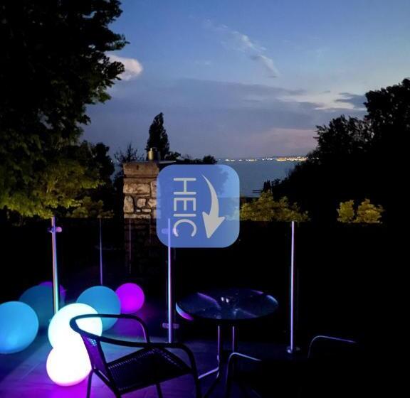 مبيت وإفطار Xendala Panzió