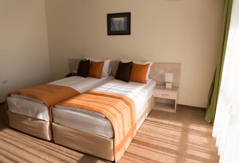 酒店 Clinic Dr. Gechevi