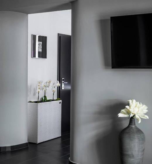 Hotell Csopak Resort & Lake