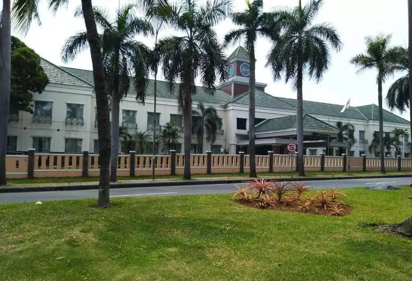 Otel Grand Cikarang