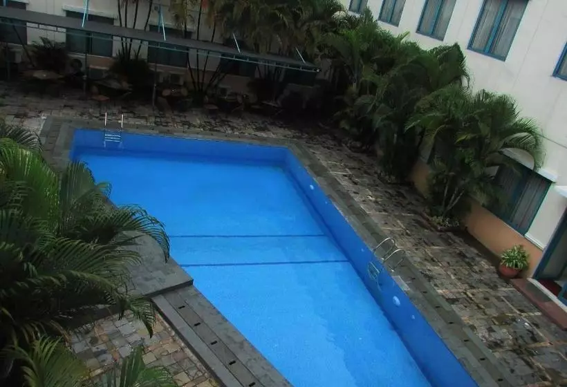 Otel Grand Cikarang