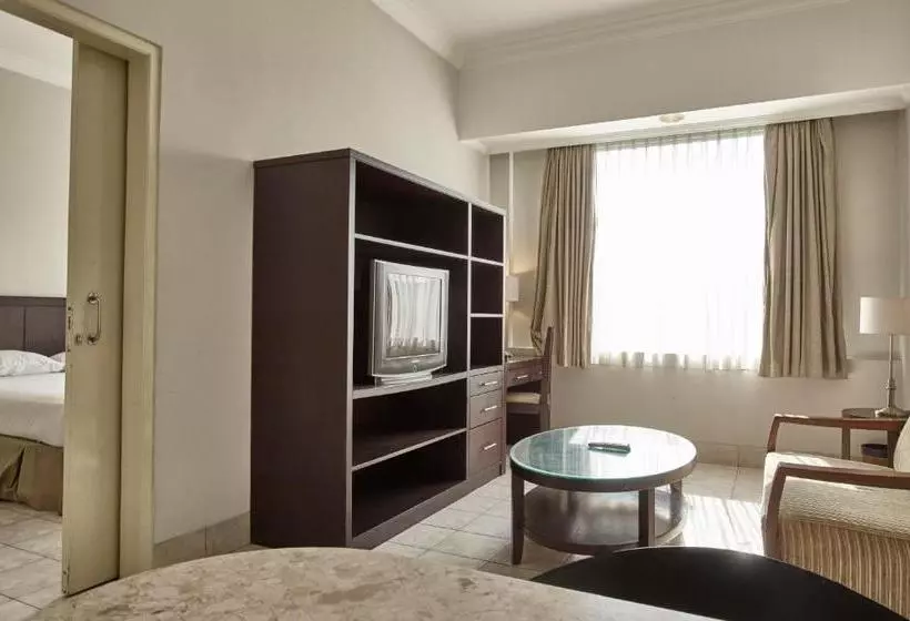 Otel Grand Cikarang
