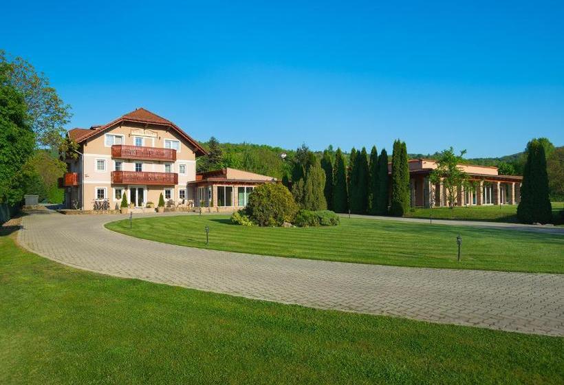 Honti Wellness és Konferencia Szálloda