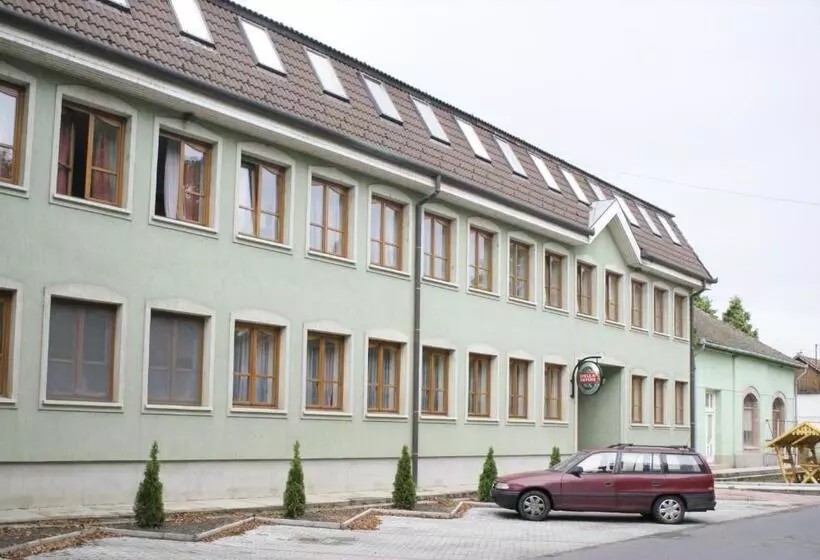 Hotelli Hárs Thermál