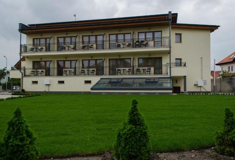 Simbad Hotel & Bar Superior