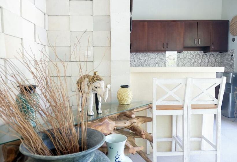 هتل Villa Bau Nyale