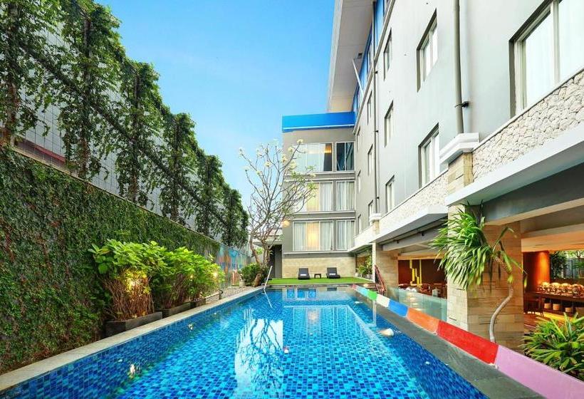 Primera Hotel Seminyak