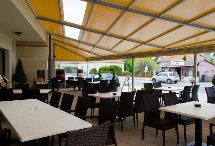 Simbad Hotel & Bar Superior