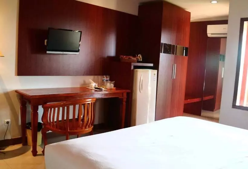Watu Dodol Hotel & Restaurant