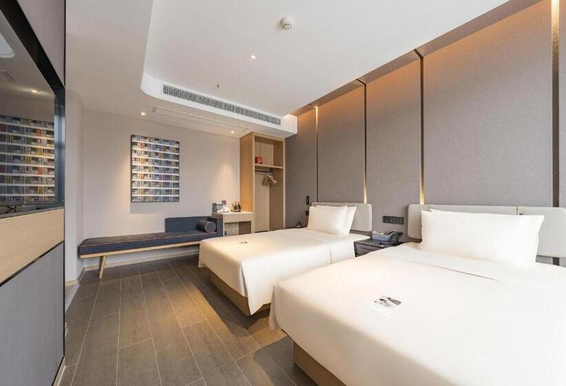 Atour Hotel Zhoushan Dinghai