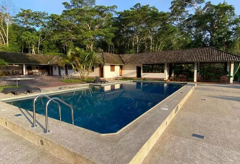 Hotelli Jungle Lodge El Jardin Aleman