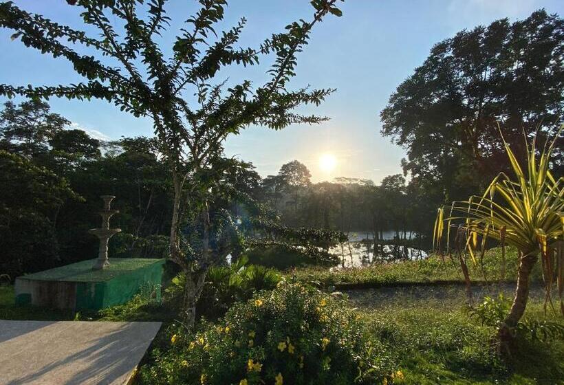 فندق Jungle Lodge El Jardin Aleman