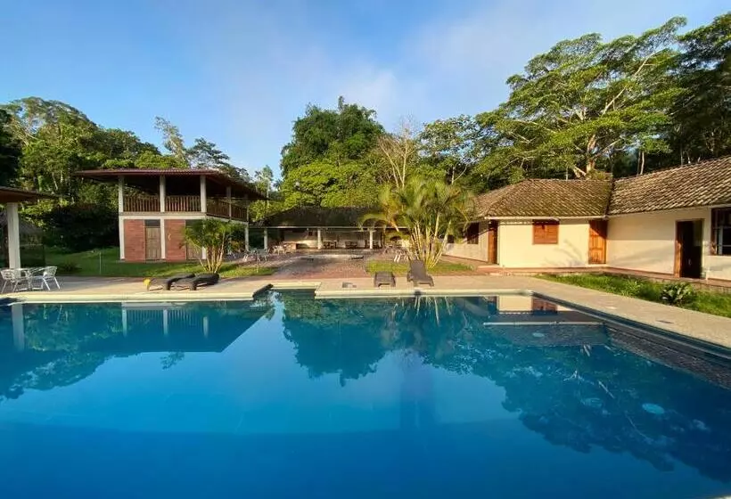 Hotelli Jungle Lodge El Jardin Aleman