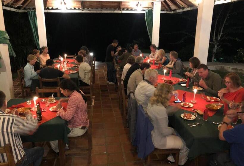 فندق Jungle Lodge El Jardin Aleman