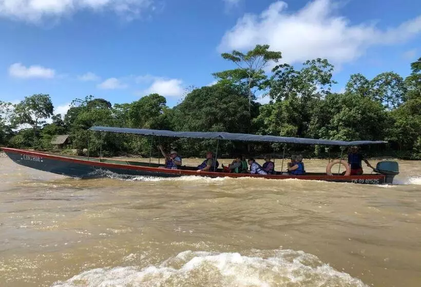 Hotelli Jungle Lodge El Jardin Aleman