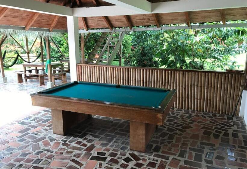 فندق Jungle Lodge El Jardin Aleman