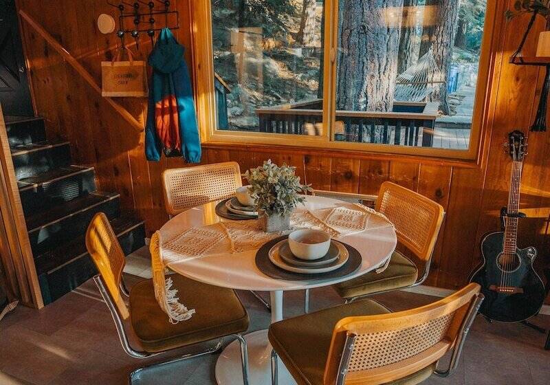 مبيت وإفطار Lightfoot Cabin