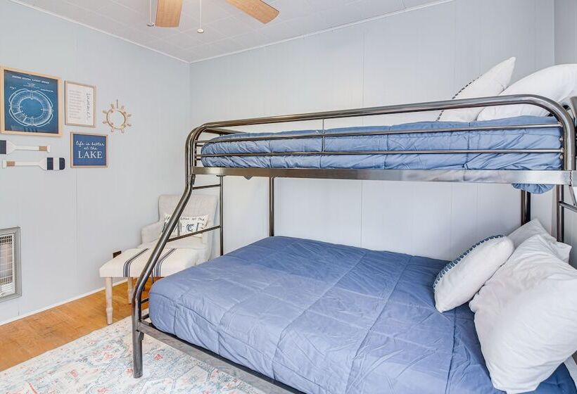 Family Friendly Smithville Cabin: Game Room & Deck