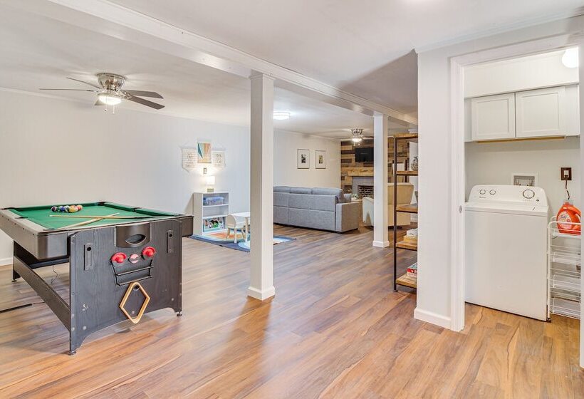 Family Friendly Smithville Cabin: Game Room & Deck