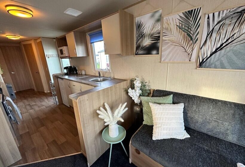 호텔 Beautiful 3 Bedroomed Lodge In Mablethorpe