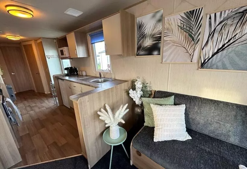 Hotelli Beautiful 3 Bedroomed Lodge In Mablethorpe