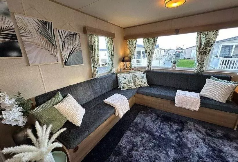 Hotelli Beautiful 3 Bedroomed Lodge In Mablethorpe