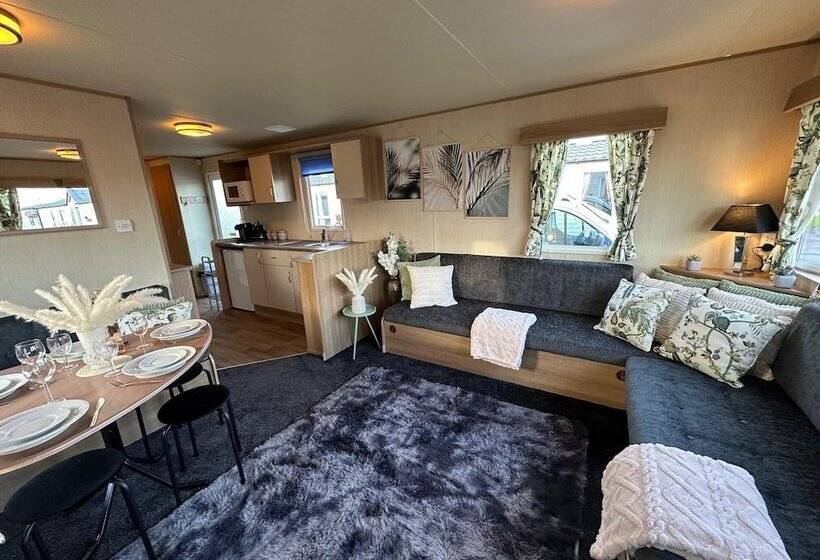 호텔 Beautiful 3 Bedroomed Lodge In Mablethorpe