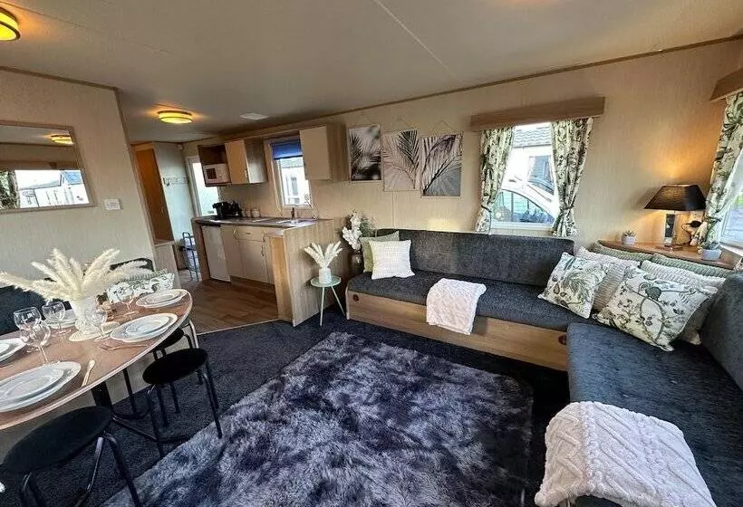 Hotelli Beautiful 3 Bedroomed Lodge In Mablethorpe