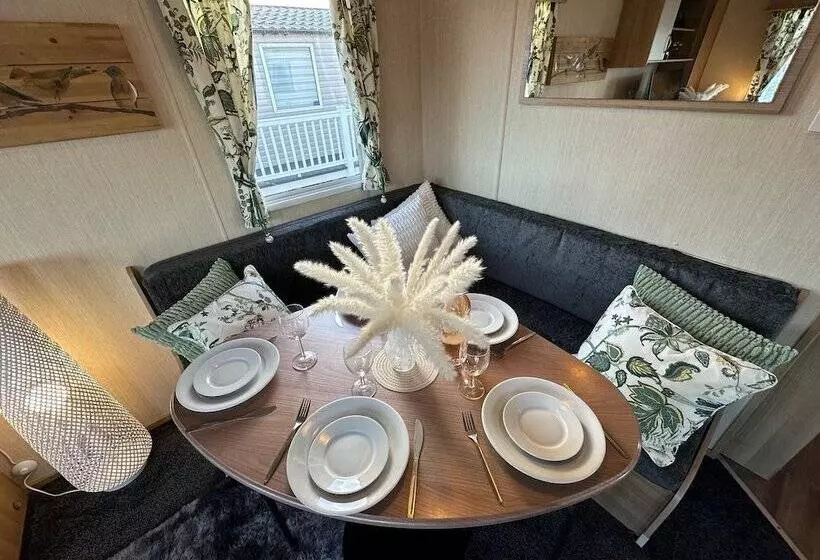 Hotelli Beautiful 3 Bedroomed Lodge In Mablethorpe