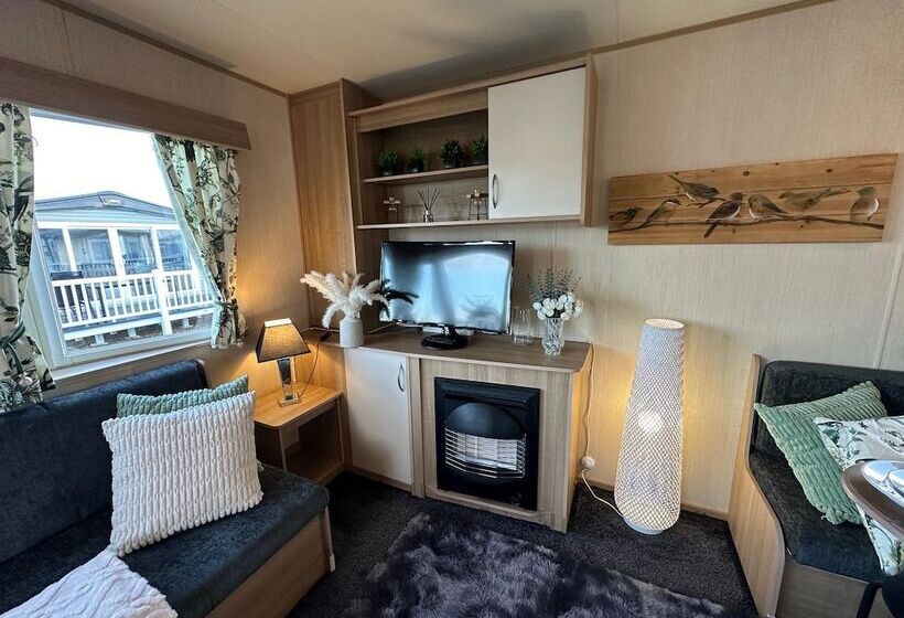 ホテル Beautiful 3 Bedroomed Lodge In Mablethorpe