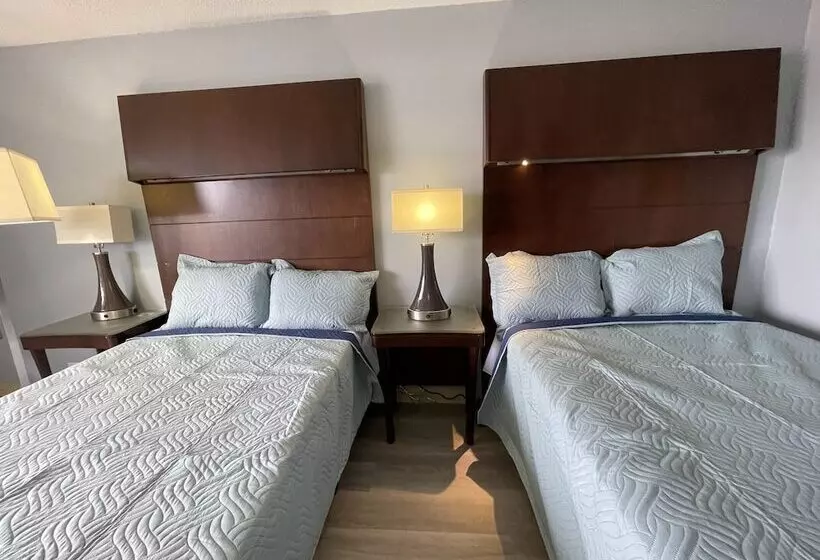 ホテル Lamplighter Inn By Oyo Charlotte Airport Area