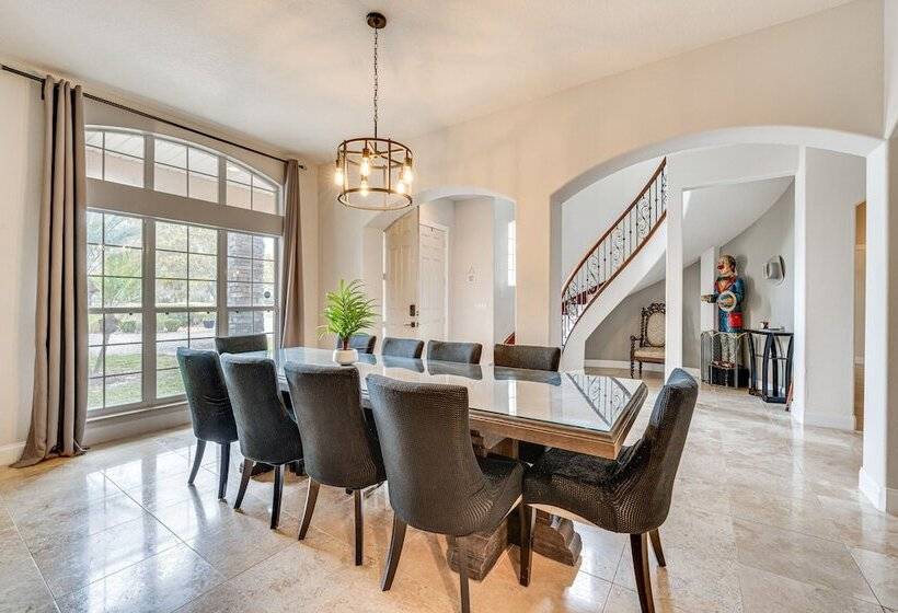 Luxurious Davenport Home W/ Large Pool & Hot Tub!