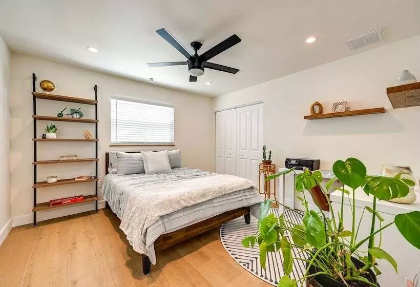 Naples Duplex Home W/ Private Pool & Lanai!