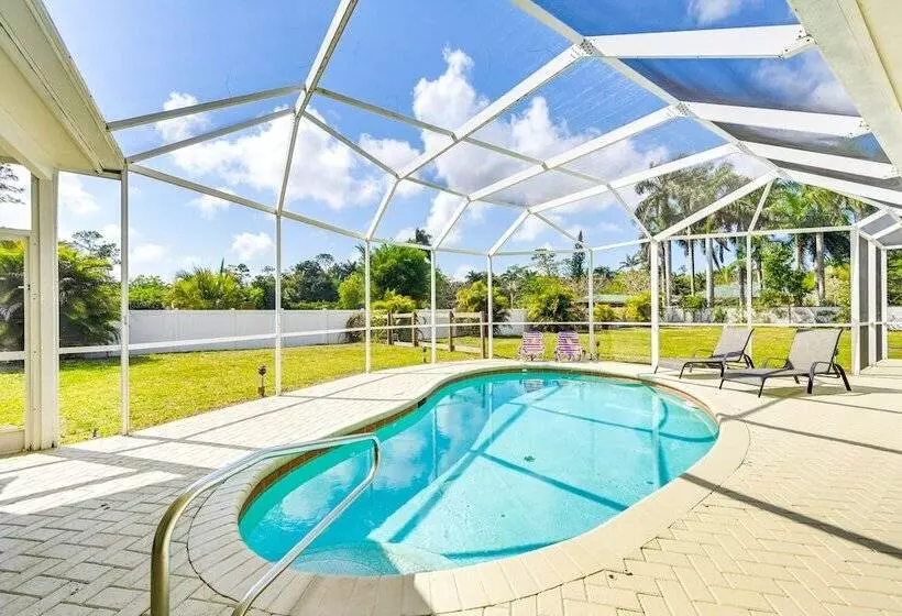 Naples Duplex Home W/ Private Pool & Lanai!