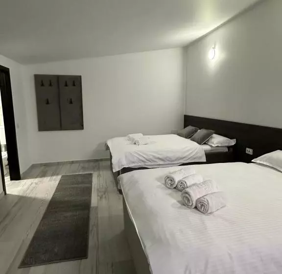 Majatalo Modern House