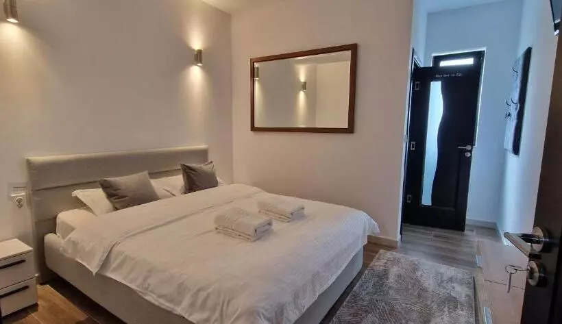 Majatalo Modern House